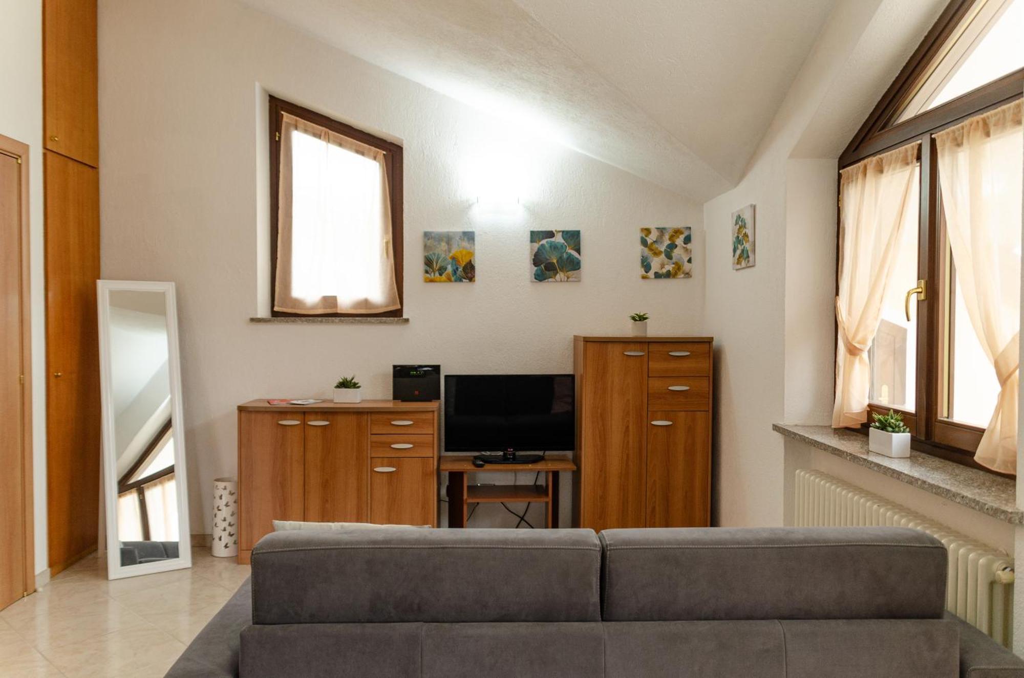 Sarre Skyline Apartment - Relax In Valle D'Aosta Eksteriør bilde